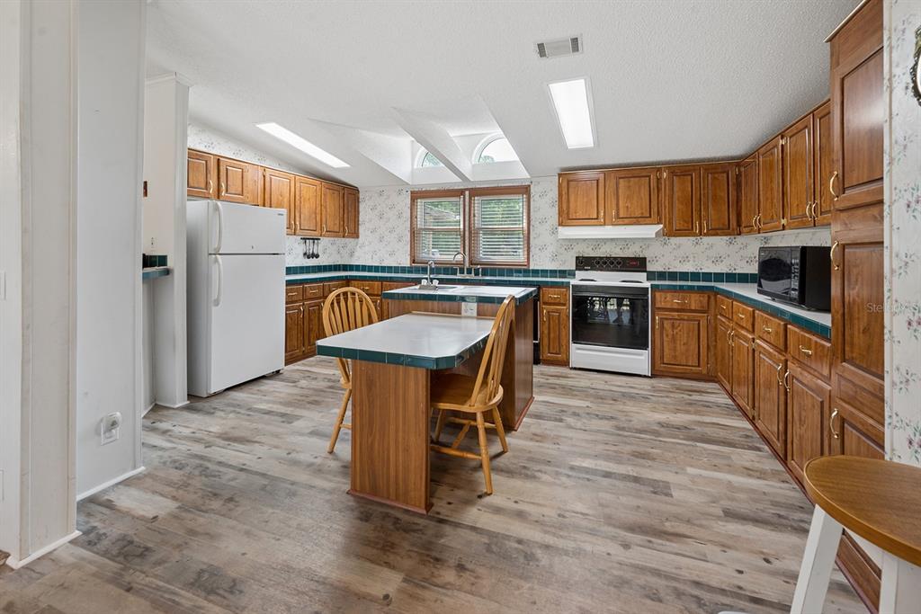 11201 Southwest 49 Terrace Lake Butler, FL 32054 - Photo 12 of 44