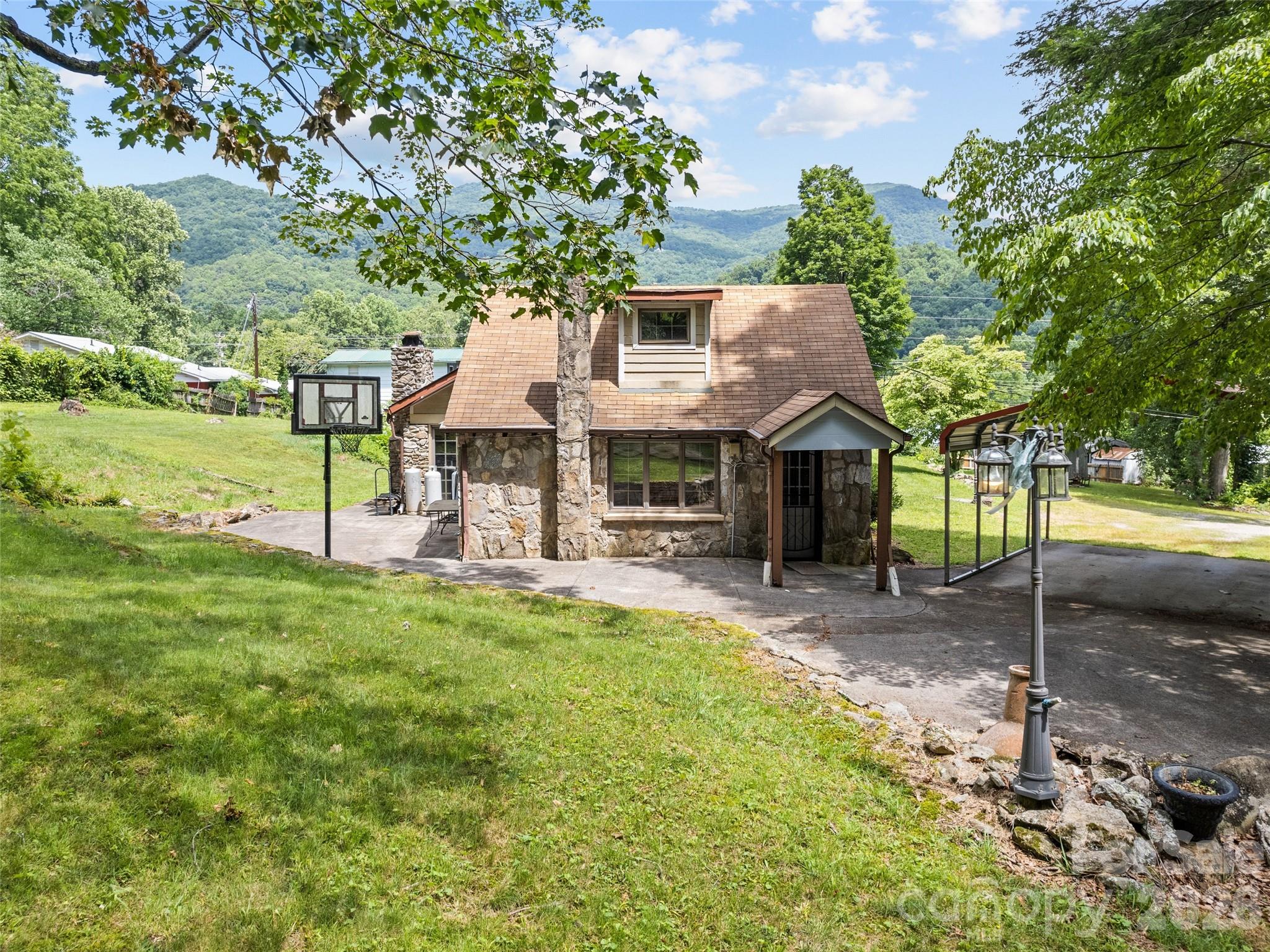 64 Turner Branch Road Maggie Valley, NC 28751 - Photo 10 of 36