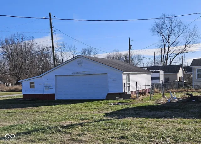 $29,900 | 187 2nd Street, Switz City, IN 47465