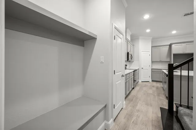 $3,000 | 2361 Spg Pk Boulevard, Arlington, TX 76016