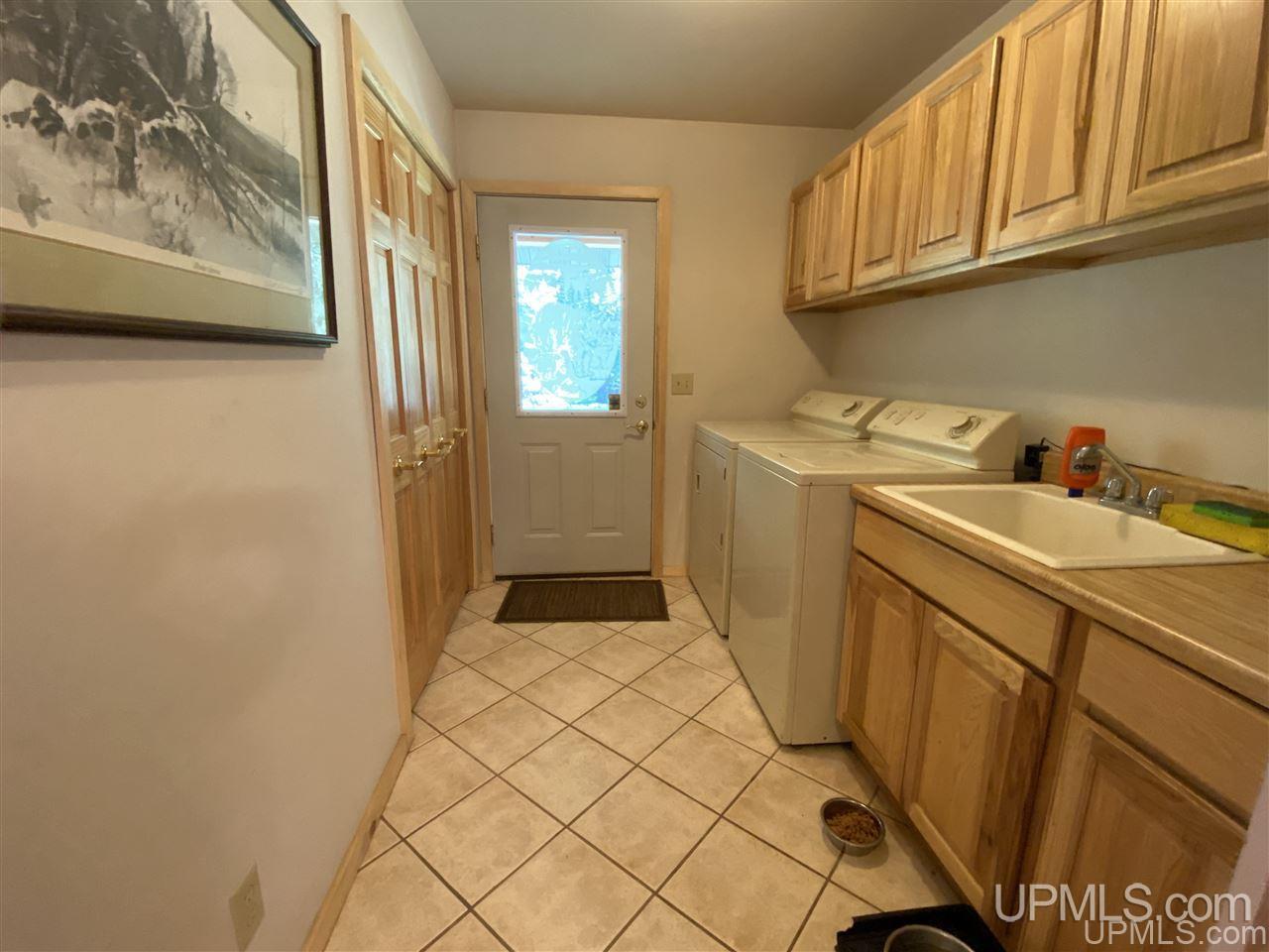 5109 N River Road Manistique, MI 49854 - Photo 12 of 46