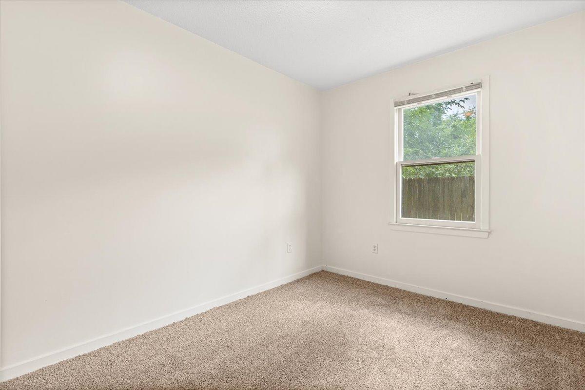 231 Pebble Creek Road Summerville, SC 29486 - Photo 12 of 23 21-Interior-14