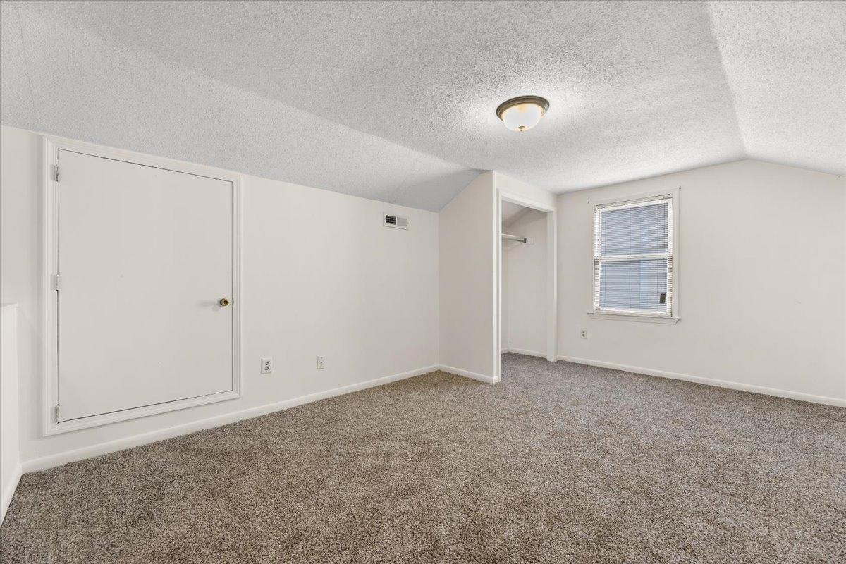 231 Pebble Creek Road Summerville, SC 29486 - Photo 19 of 23 25-Interior-18
