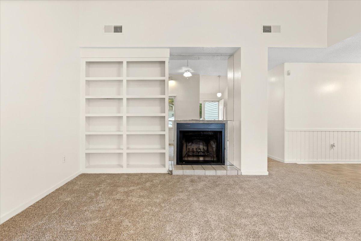 231 Pebble Creek Road Summerville, SC 29486 - Photo 4 of 23 23-Interior-16