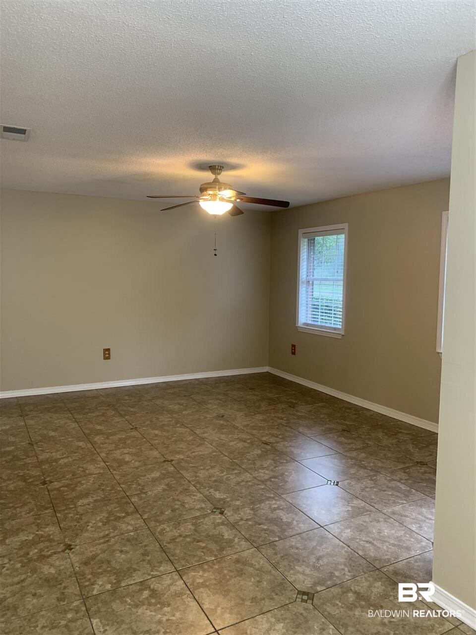 110 South Pecan Street Foley, AL 36535 - Photo 7 of 21 Living Room