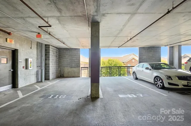 $349,900 | 505 East 6th Street, Unit 908, Charlotte, NC 28202