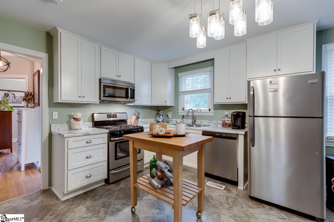 245 Old Grove Road Greenville, SC 29605 - Photo 12 of 24 Gallery Image 12