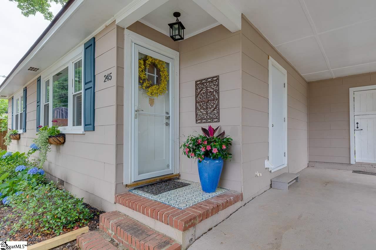 245 Old Grove Road Greenville, SC 29605 - Photo 3 of 24 Gallery Image 3