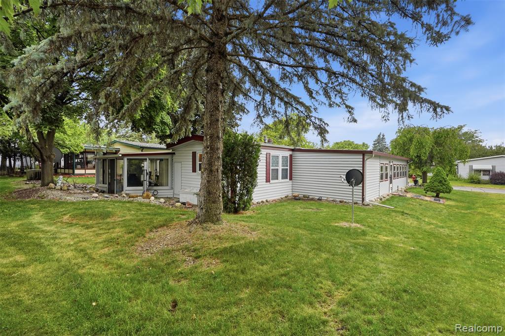 2689 Chickadee Street Rochester Hills, MI 48309 - Photo 19 of 27