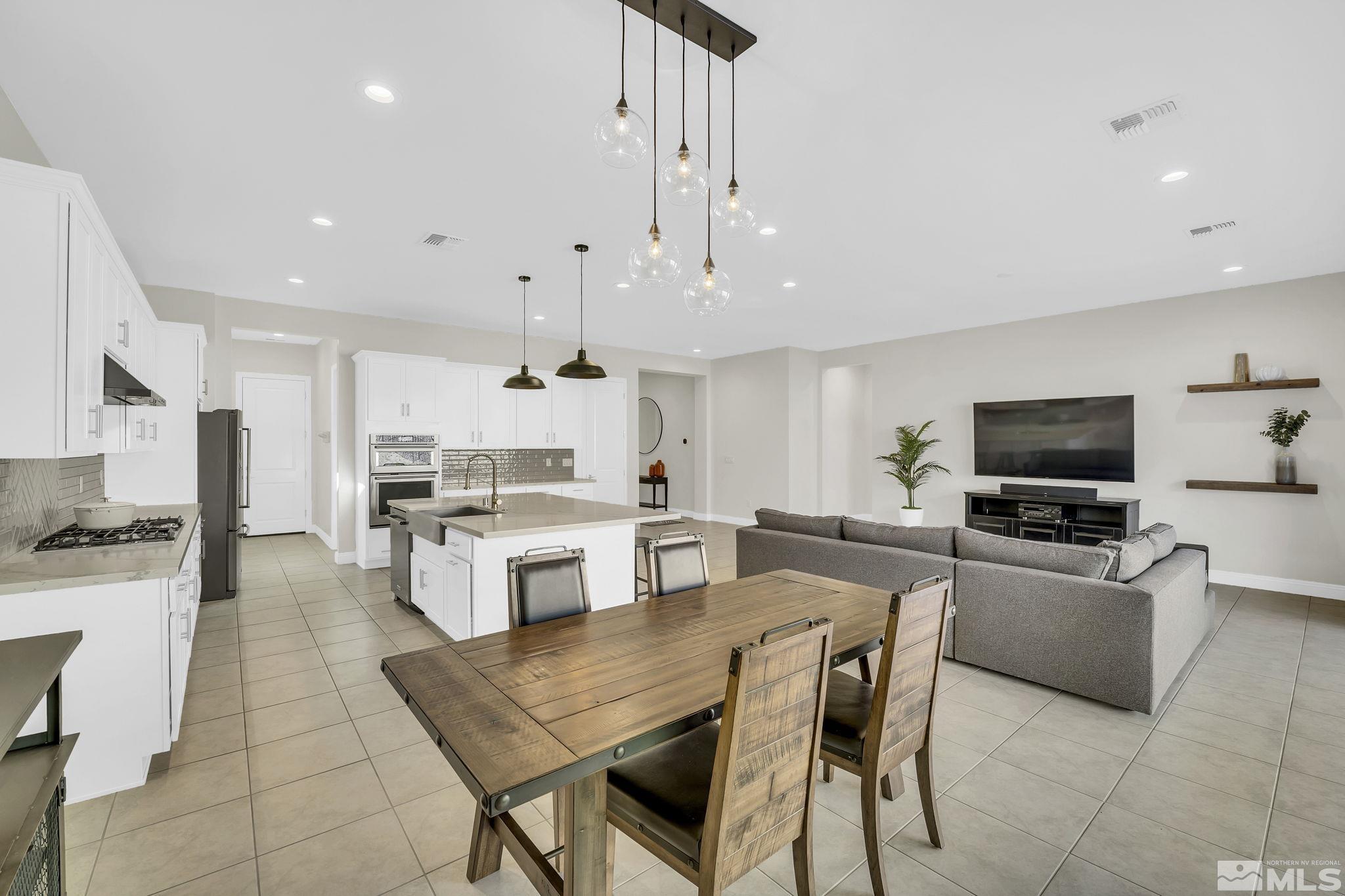 15070 Iron River Drive Reno, NV 89521 - Photo 14 of 33 Photo 14