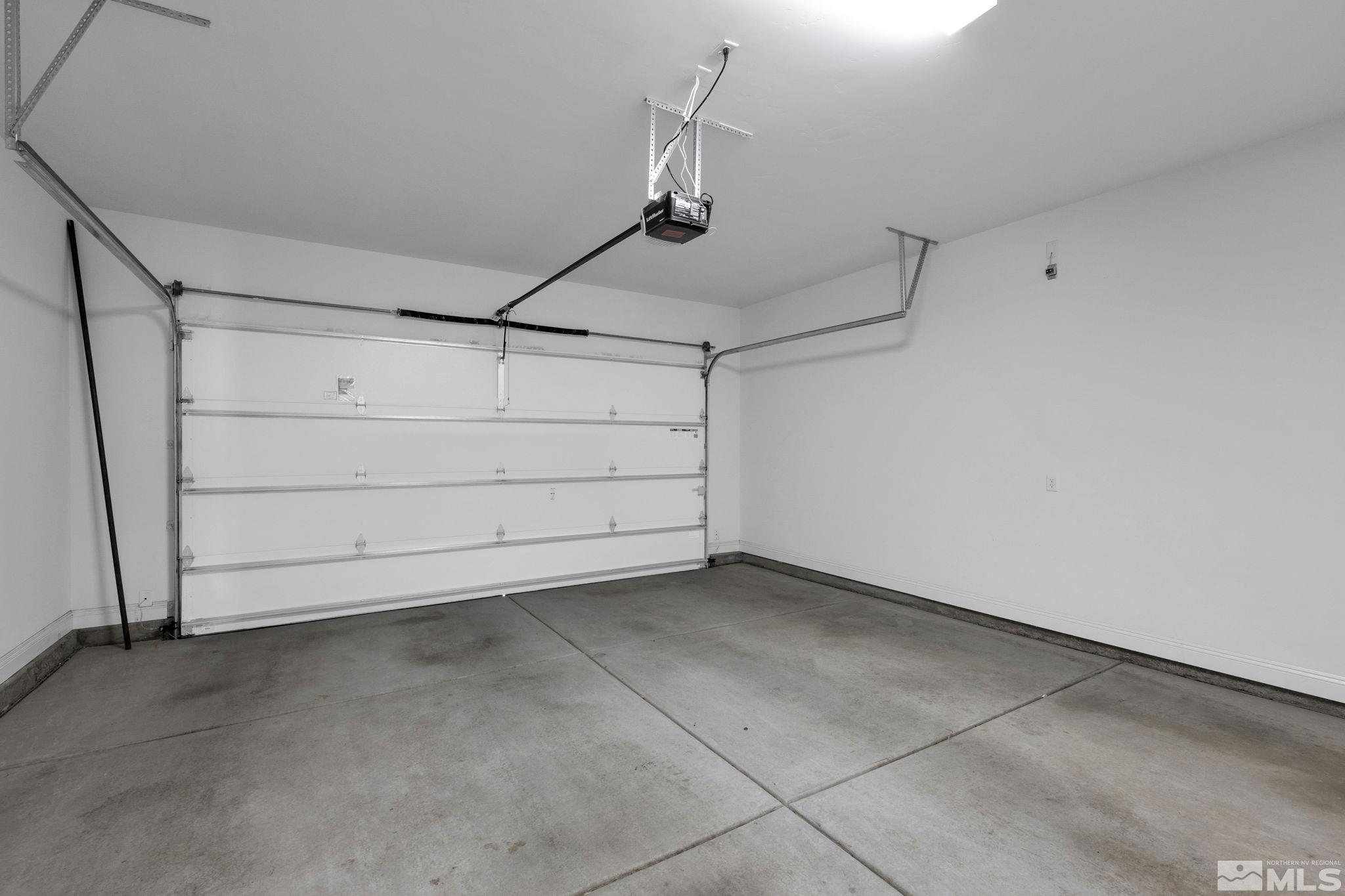 15070 Iron River Drive Reno, NV 89521 - Photo 31 of 33 Photo 31