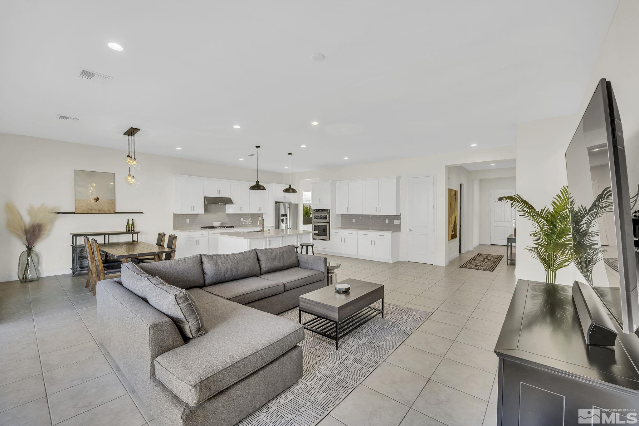 15070 Iron River Drive Reno, NV 89521 - Photo 9 of 33 Photo 9
