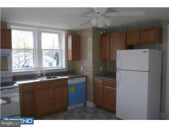 1723 Ritter Avenue Bristol, PA 19007 - Photo 2 of 6 Kitchen
