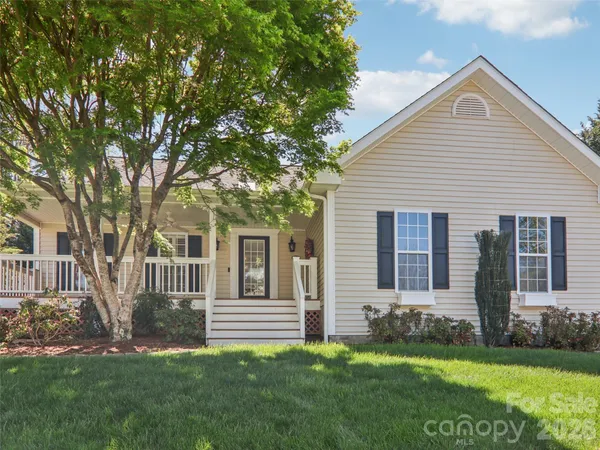 $645,000 | 117 Apple Meadow Court, Hendersonville, NC 28739