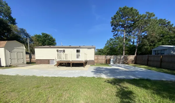 $1,400 | 3029 Crittenden Drive, Navarre, FL 32566