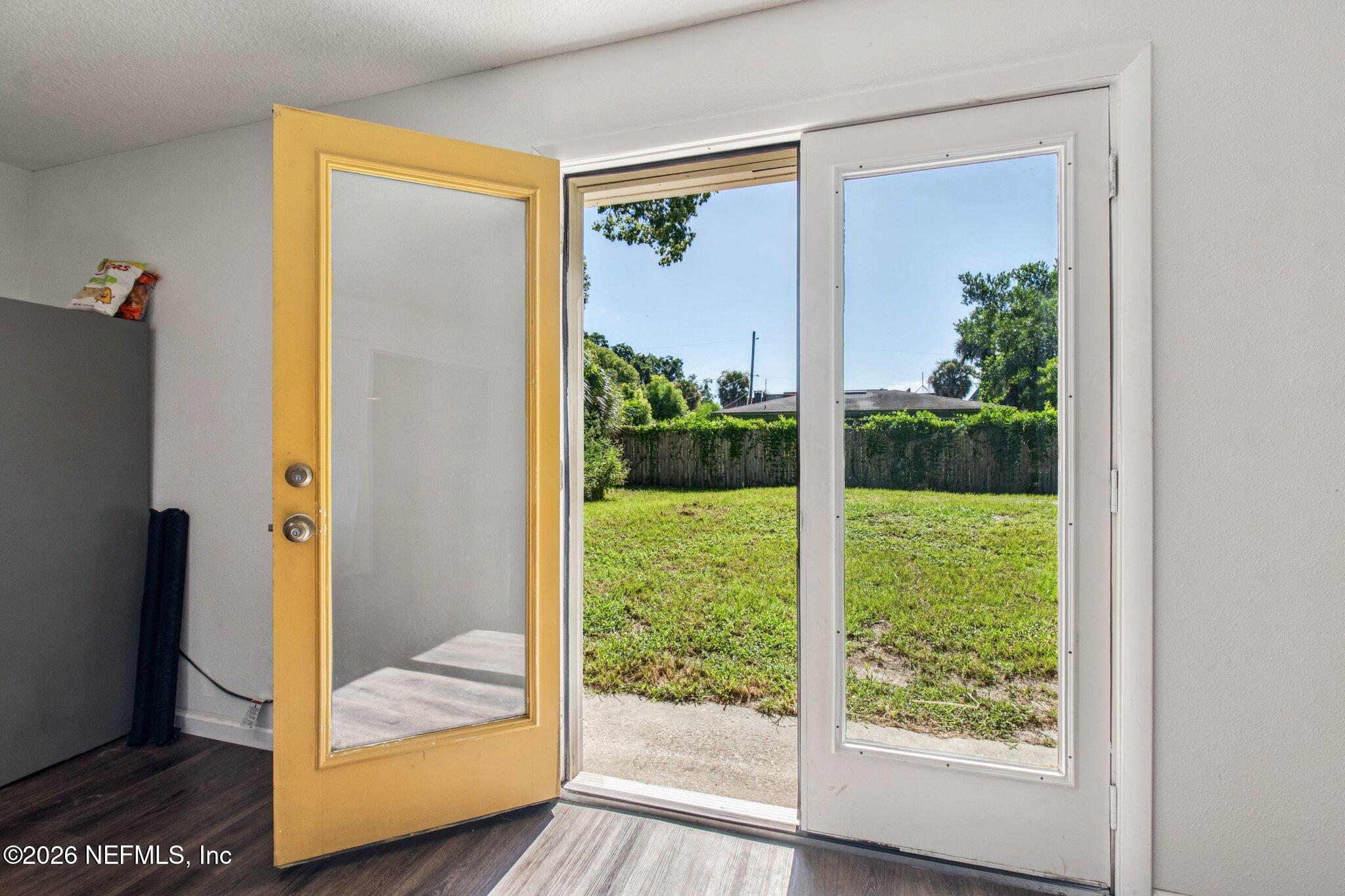 1417 Clock Street Jacksonville, FL 32211 - Photo 10 of 39