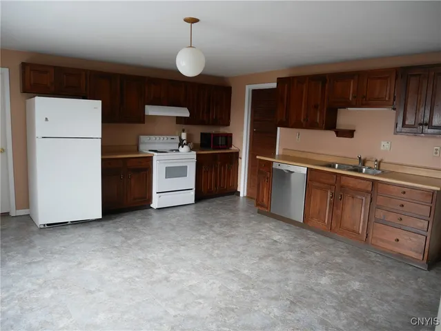 $225,000 | 197 Stafford Avenue North, Sangerfield, NY 13480