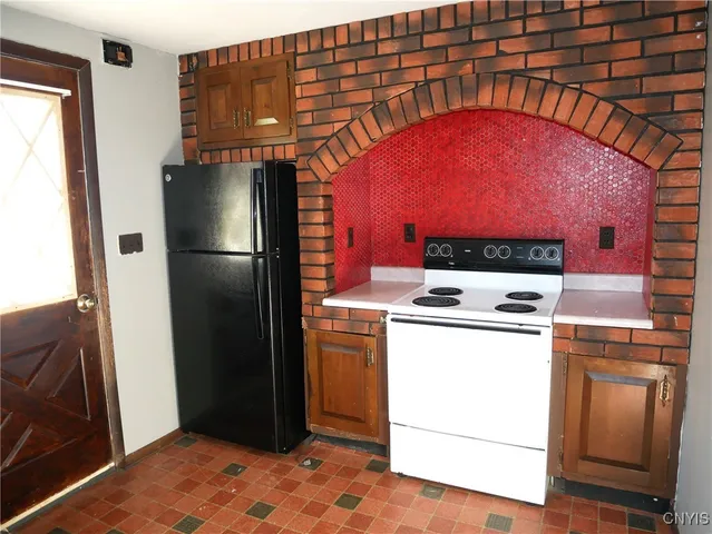 $225,000 | 197 Stafford Avenue North, Sangerfield, NY 13480