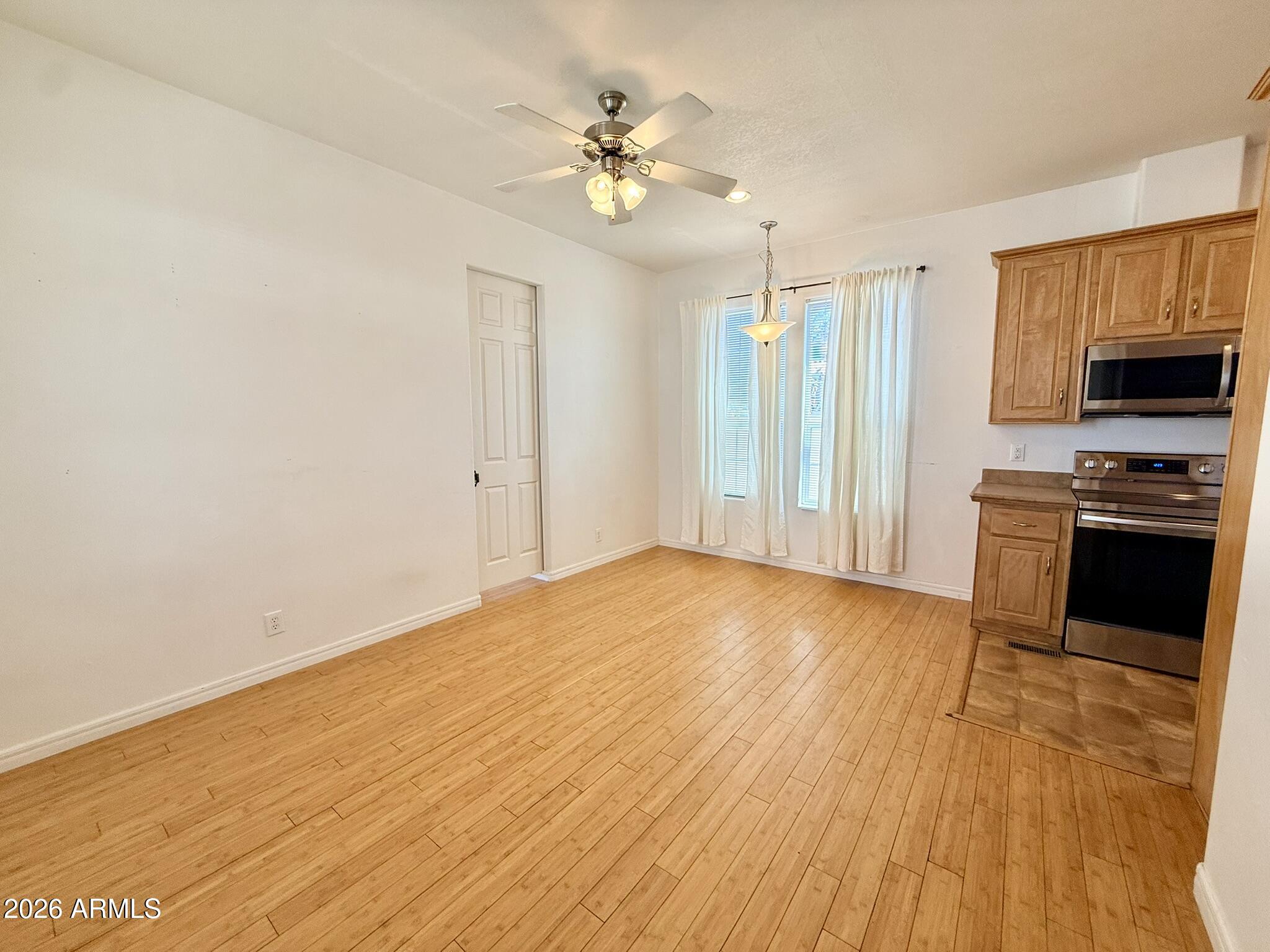 201 South Greenfield Road, Unit 58 Mesa, AZ 85206 - Photo 11 of 40 Dining Area