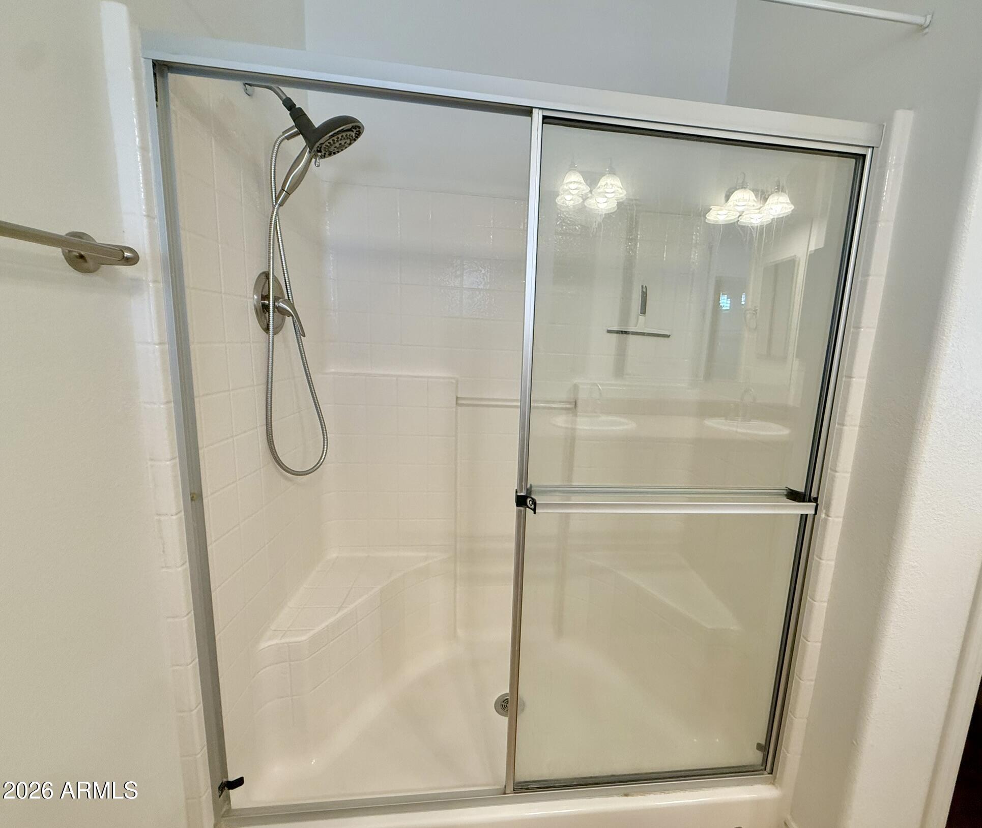 201 South Greenfield Road, Unit 58 Mesa, AZ 85206 - Photo 26 of 40 Primary Bathroom