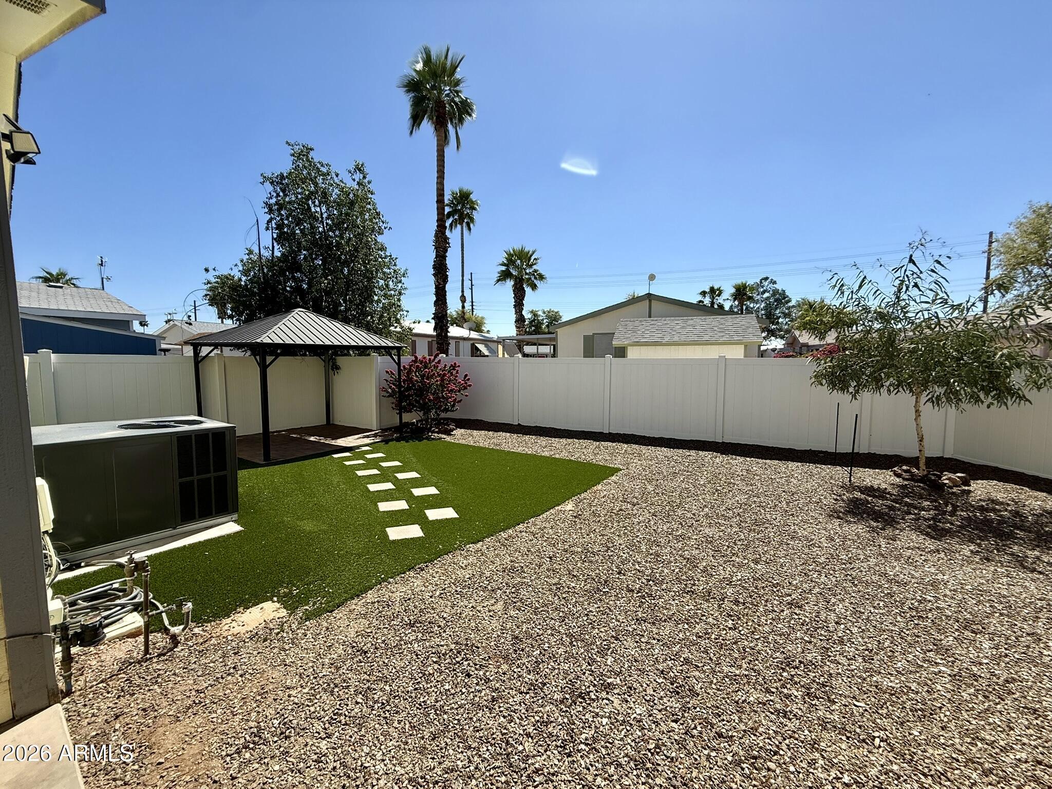 201 South Greenfield Road, Unit 58 Mesa, AZ 85206 - Photo 32 of 40 Backyard