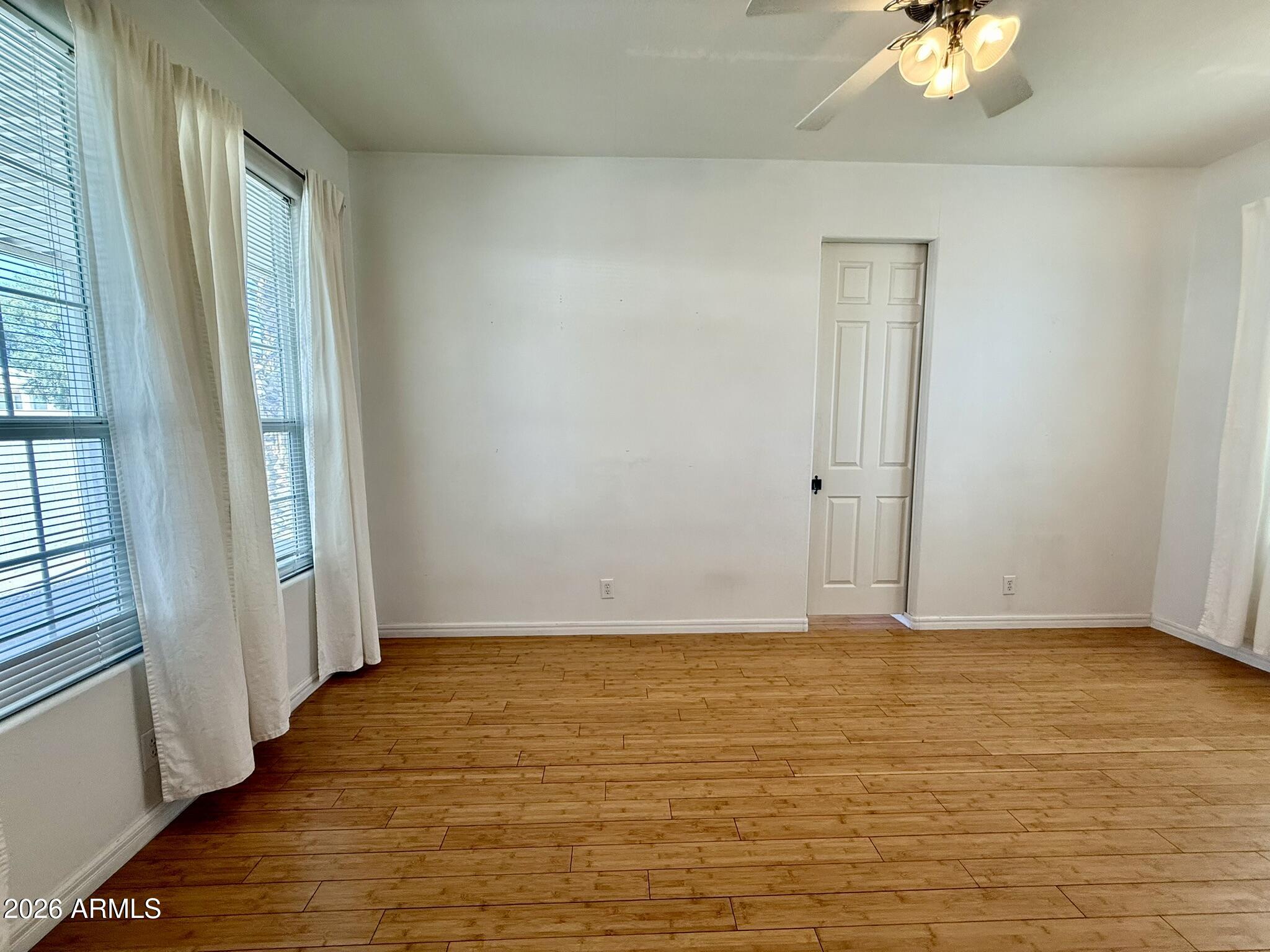 201 South Greenfield Road, Unit 58 Mesa, AZ 85206 - Photo 8 of 40 Living room