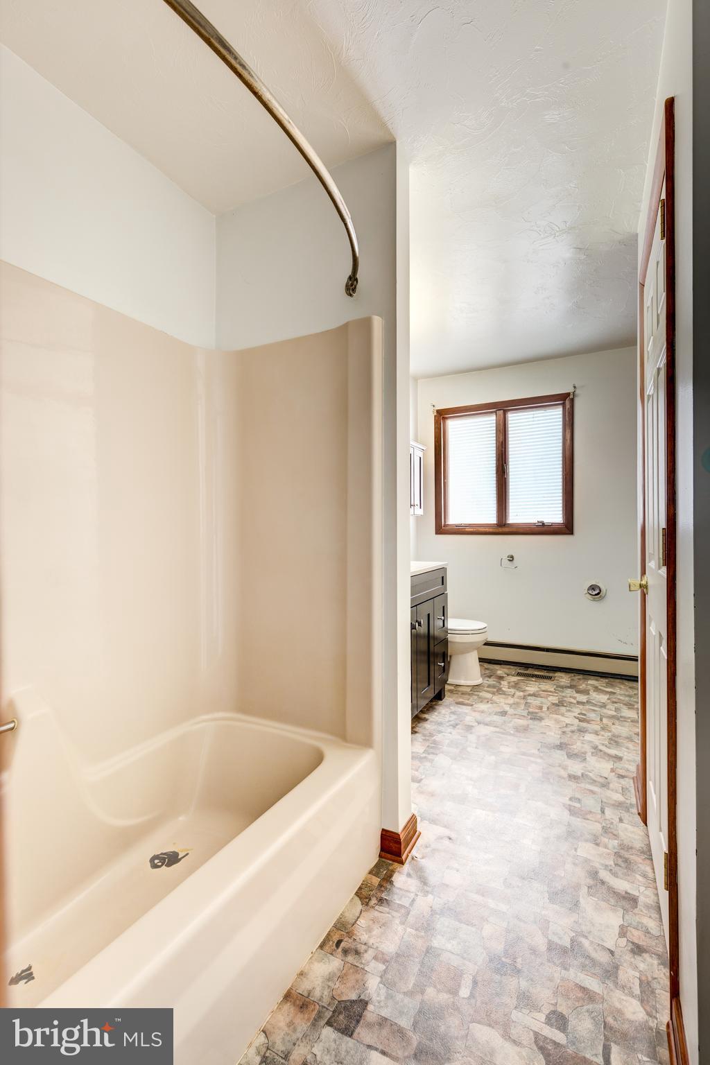 1681 Old Manchester Road Westminster, MD 21157 - Photo 20 of 56 Full bath with laundry on bedrooom level