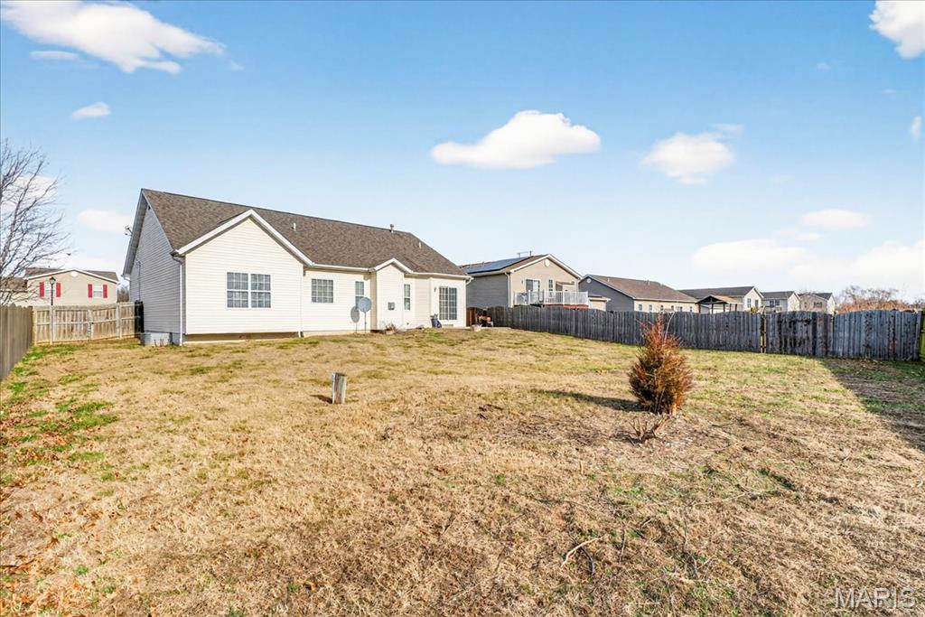 2212 Hunters Point Drive Granite City, IL 62040 - Photo 23 of 30