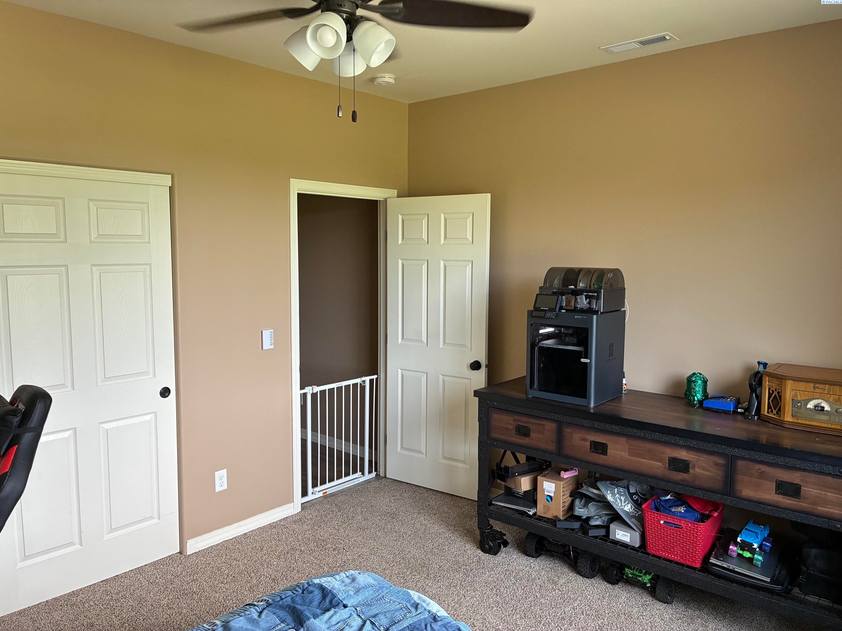 210704 East Schuster Road Kennewick, WA 99337 - Photo 19 of 48 Gallery Image 19