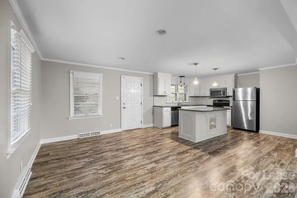 $1,899 | 308 Hillcrest Avenue, Gastonia, NC 28052