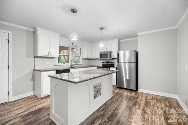 $1,899 | 308 Hillcrest Avenue, Gastonia, NC 28052