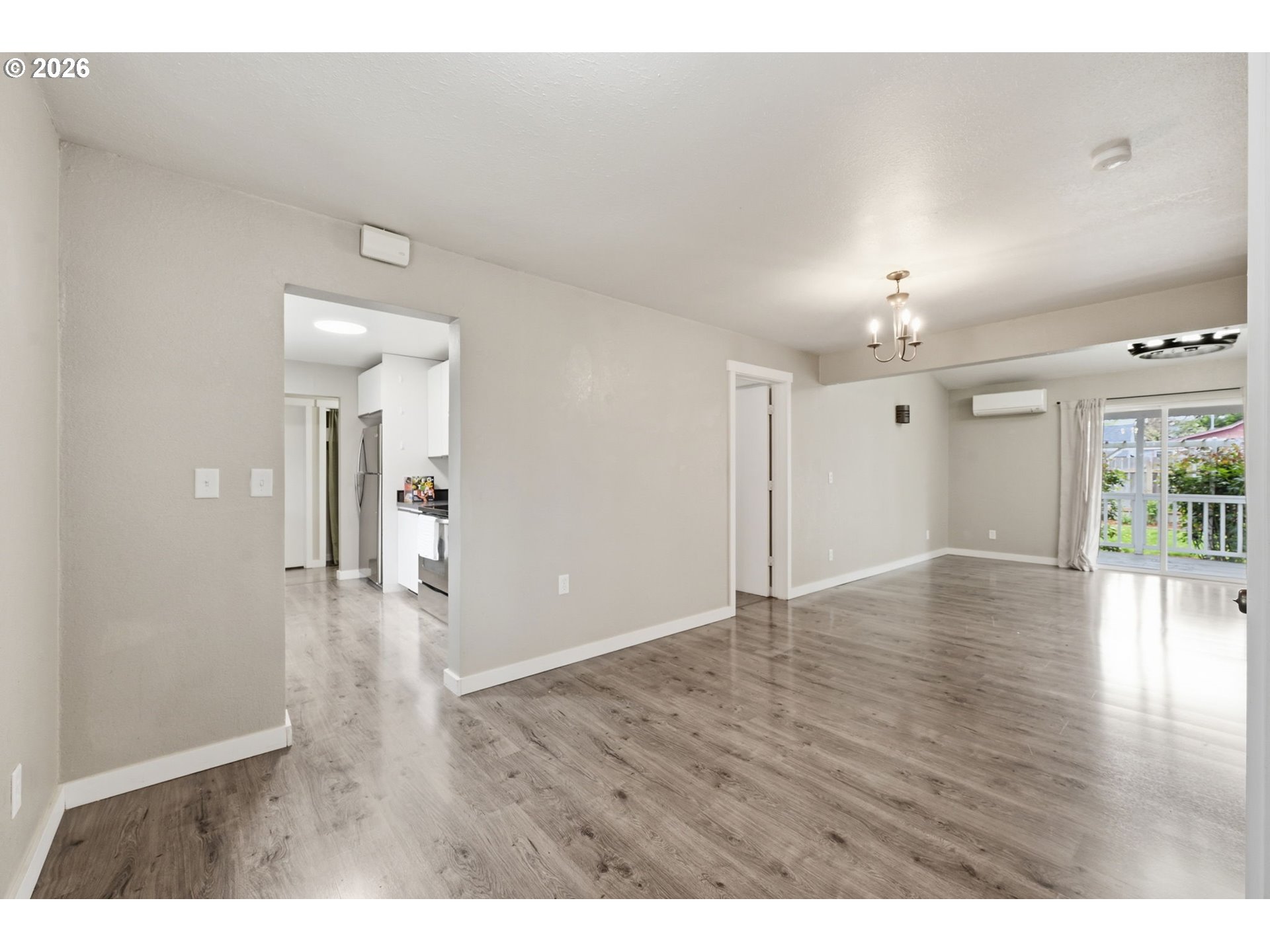 845 25th Place Springfield, OR 97477 - Photo 11 of 45