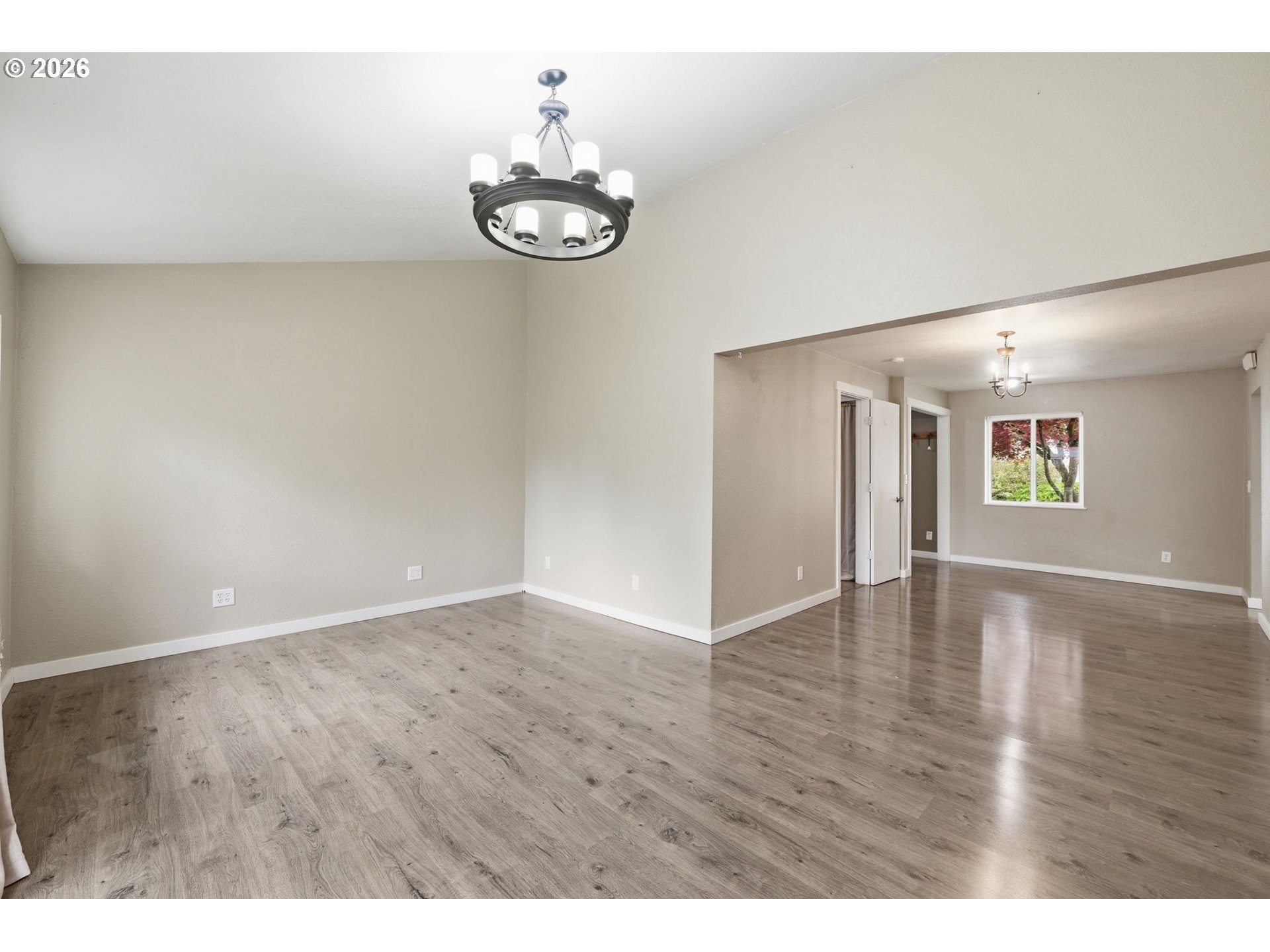 845 25th Place Springfield, OR 97477 - Photo 4 of 45
