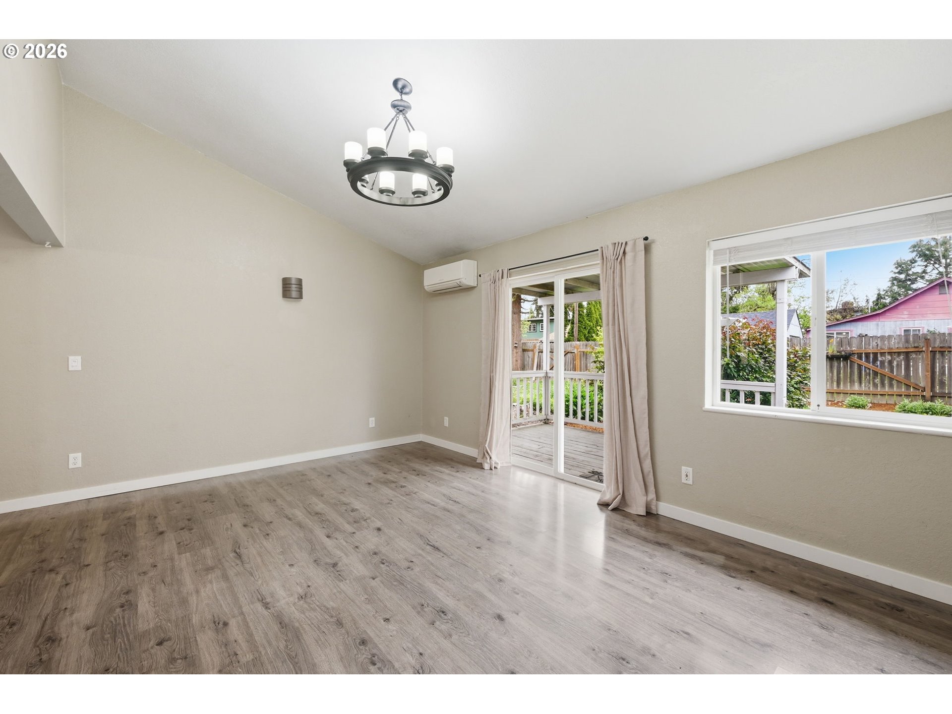 845 25th Place Springfield, OR 97477 - Photo 7 of 45