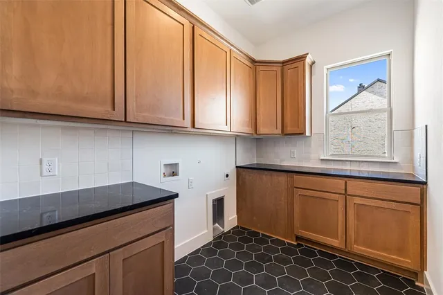 $639,900 | 12116 Crystal Drive, Krum, TX 76249