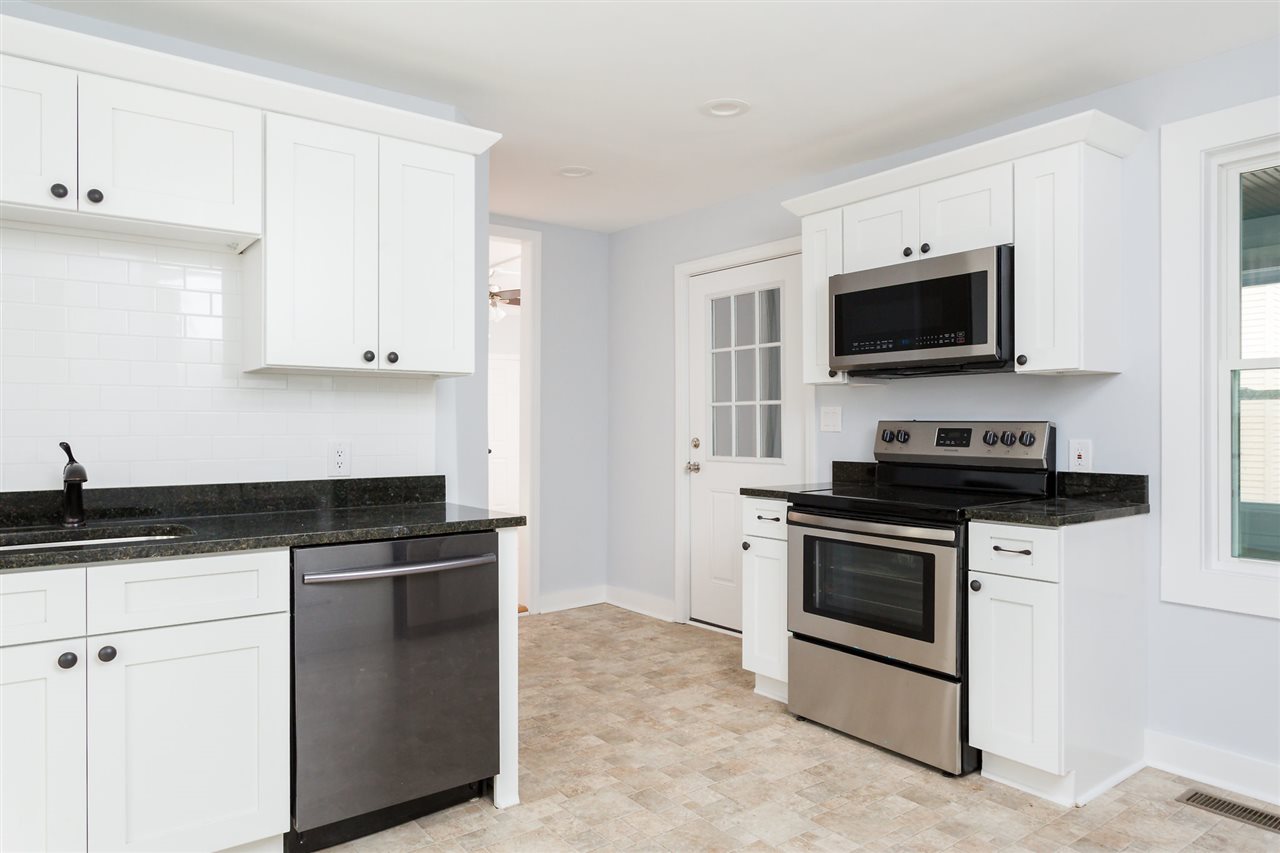 24 Highland Street Rochester, NH 03868 - Photo 3 of 40