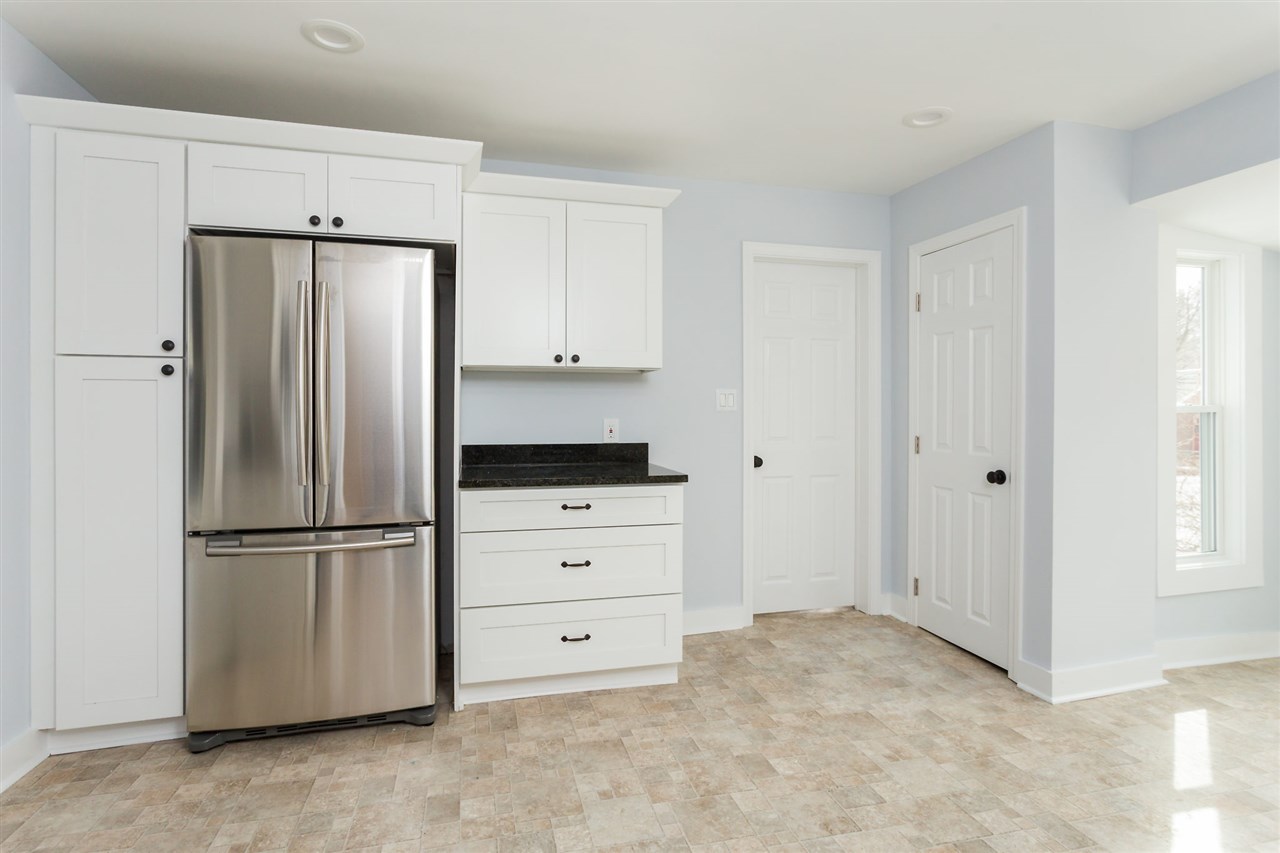 24 Highland Street Rochester, NH 03868 - Photo 5 of 40