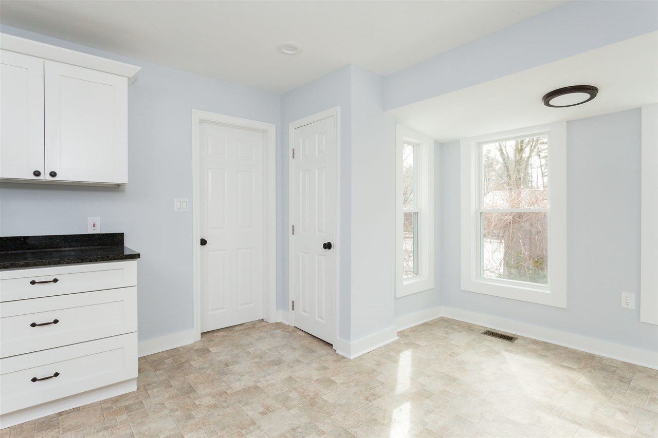 24 Highland Street Rochester, NH 03868 - Photo 6 of 40