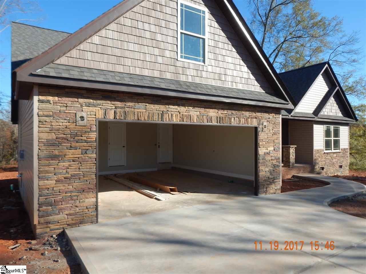 1661 Ballenger Road Wellford, SC 29385 - Photo 3 of 22