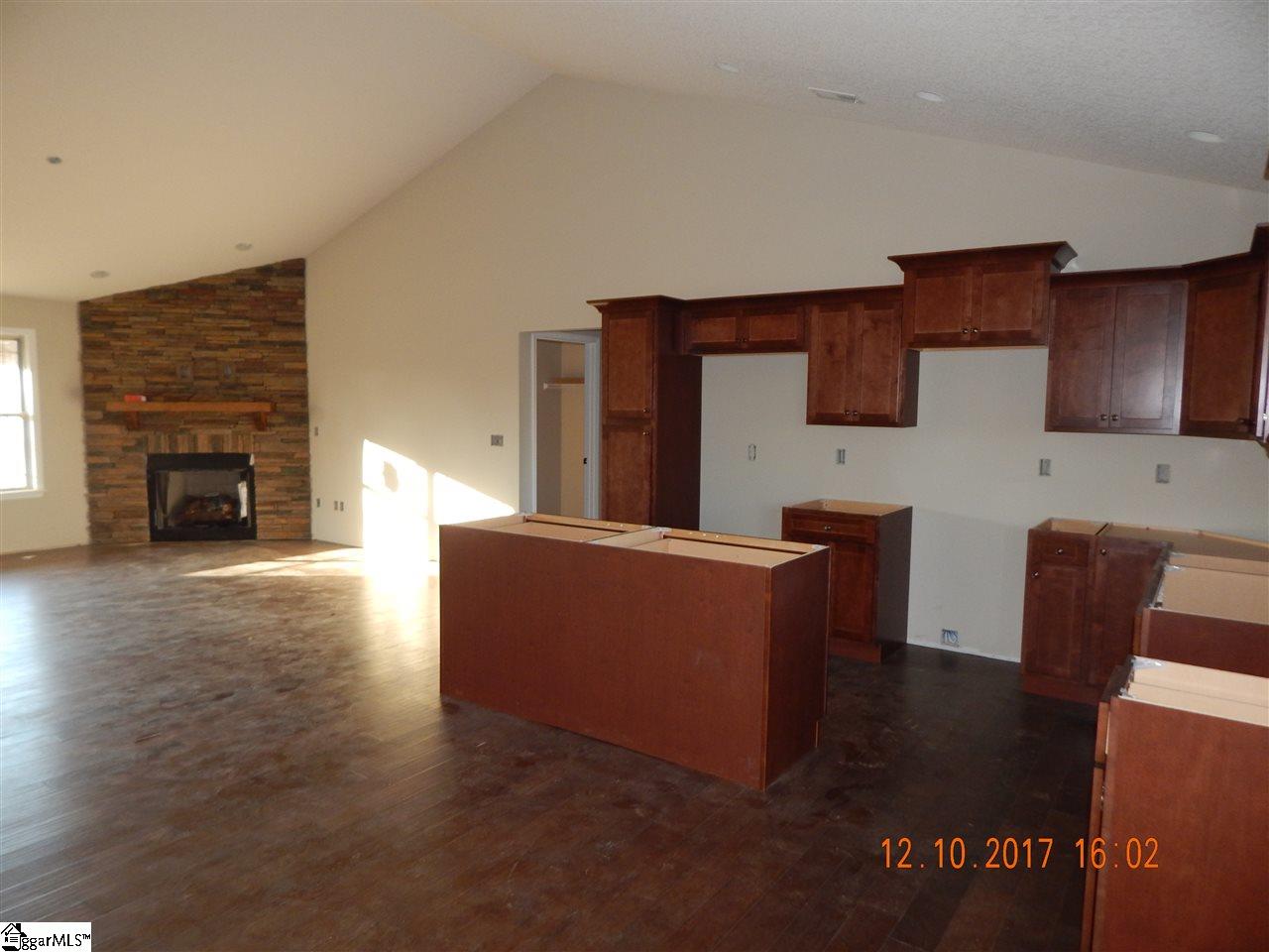 1661 Ballenger Road Wellford, SC 29385 - Photo 10 of 22