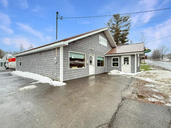 $799,900 | 38 Moosehead Lake Road, Greenville, ME 04441