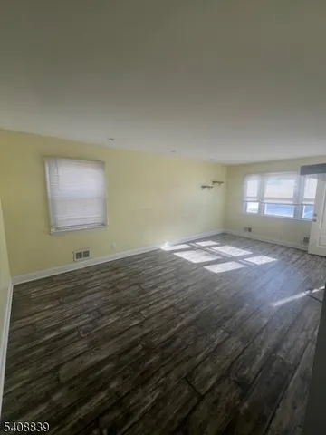 $450,000 | 533 Edgeworth Street, Middlesex, NJ 08846