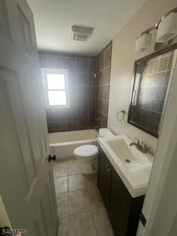 $450,000 | 533 Edgeworth Street, Middlesex, NJ 08846