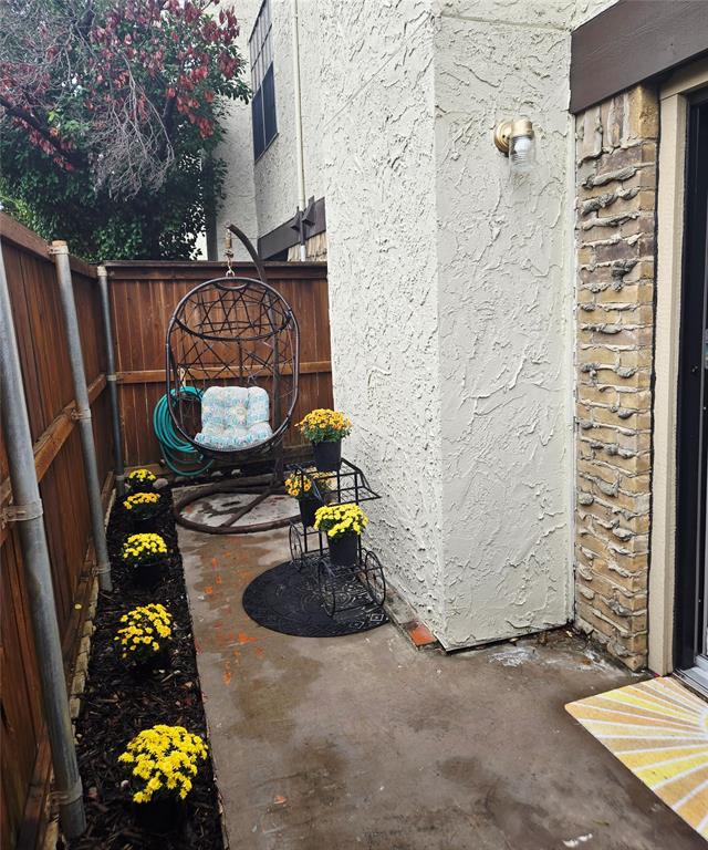 5626 Preston Oaks Road, Unit 31B Dallas, TX 75254 - Photo 13 of 17 a bathroom with a toilet and a sink