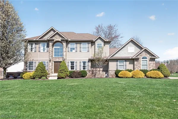 $650,000 | 1215 Springbury Drive, Uniontown, OH 44685