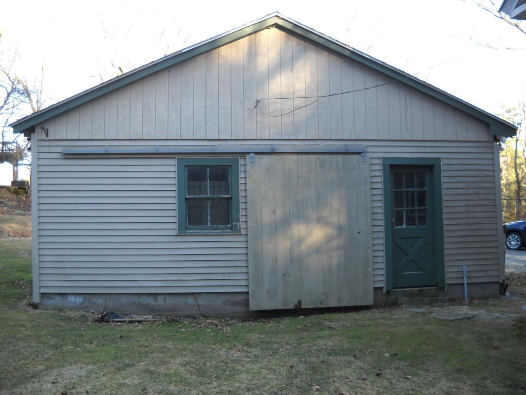 233 Belvedere Road Gilsum, NH 03448 - Photo 4 of 20