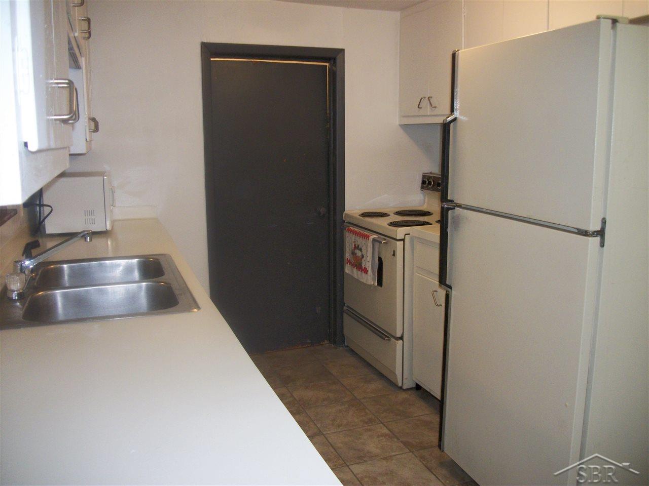 31392732-2.JPG