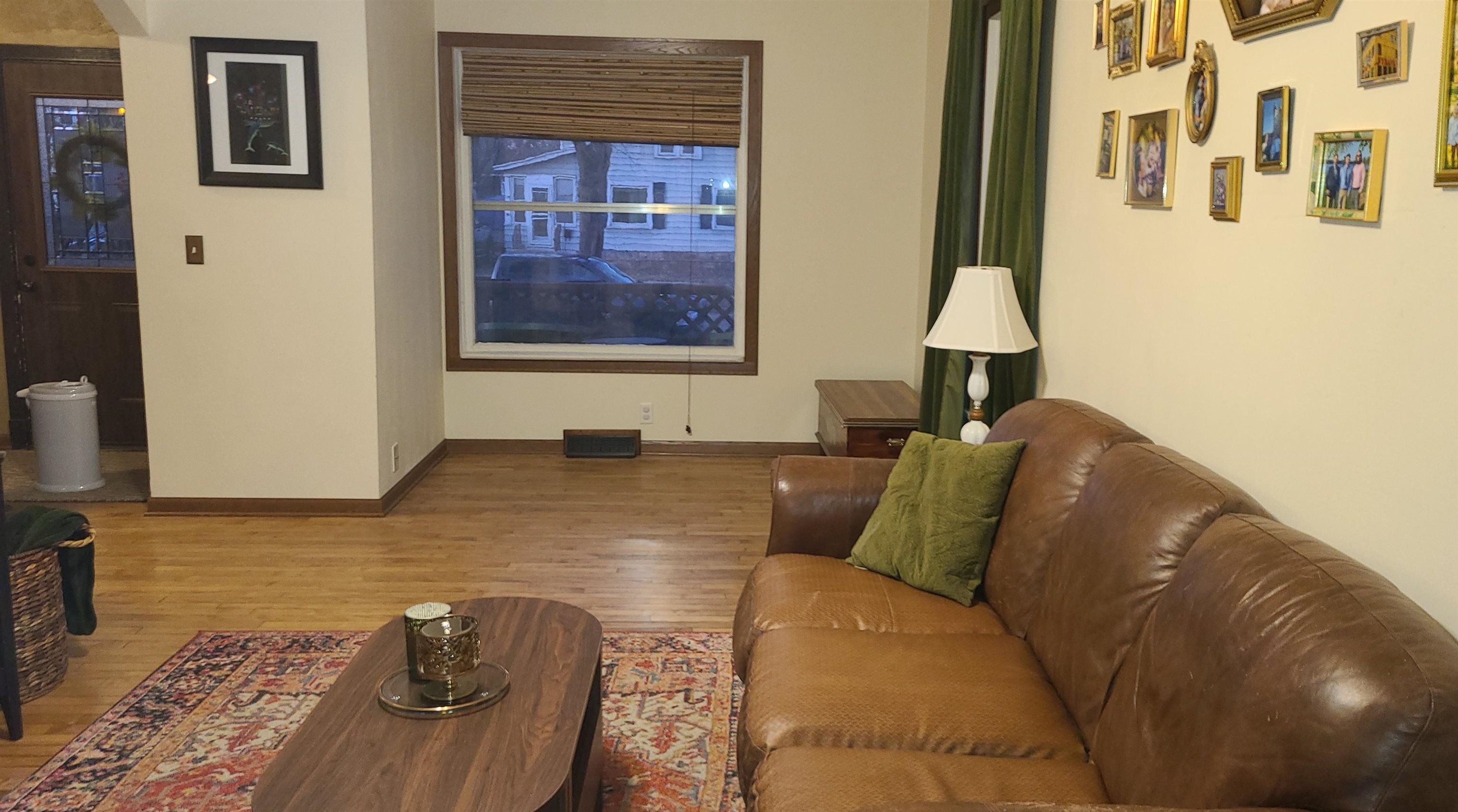 739 West 8th Street Appleton, WI 54911 - Photo 6 of 38