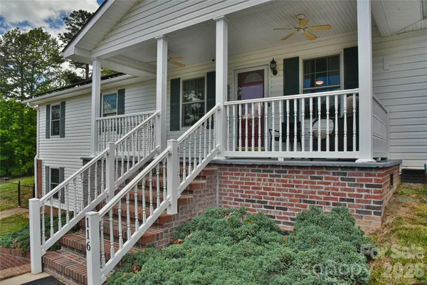 $495,500 | 116 Kay Road, Flat Rock, NC 28731