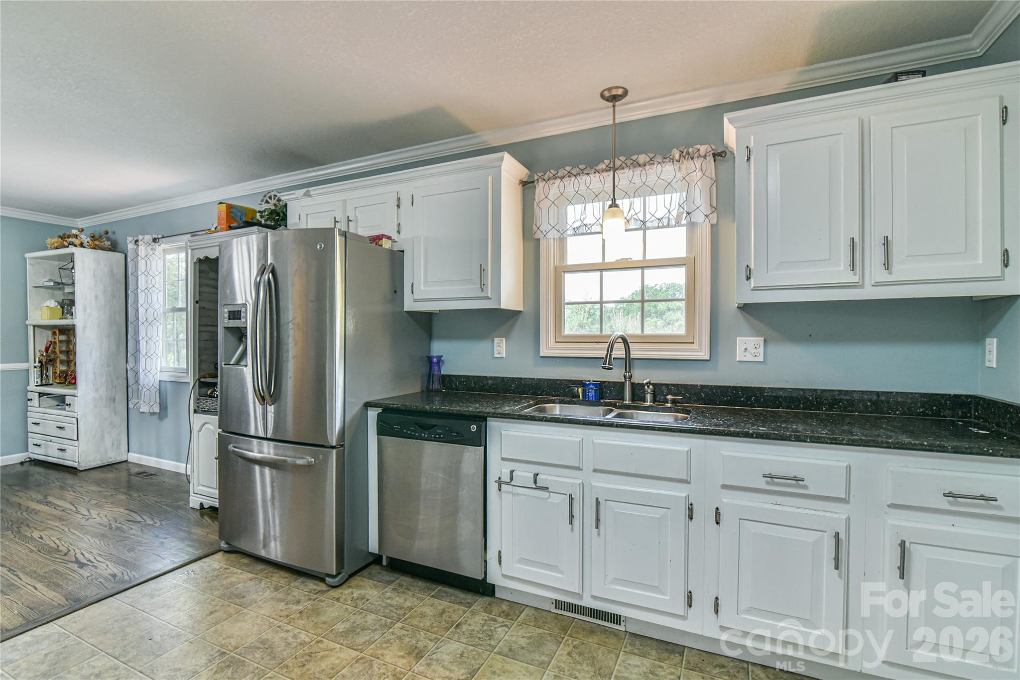 116 Kay Road Flat Rock, NC 28731 - Photo 9 of 34